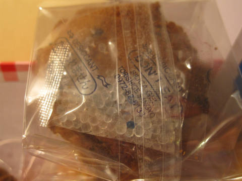 なんとまぁ、シリカゲルまで^^w