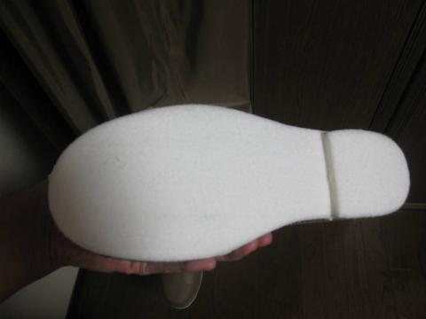 靴底はフェルトタイプ 滑りにくさup