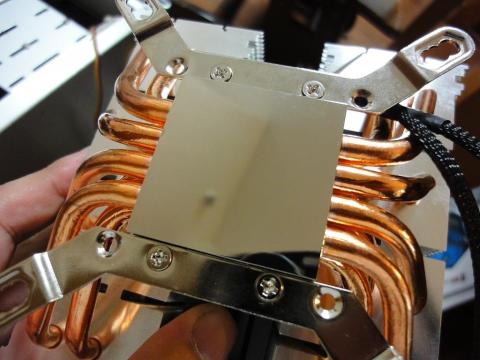 蛸足ヒートシンクとコア接触面の鏡的平面性.jpg