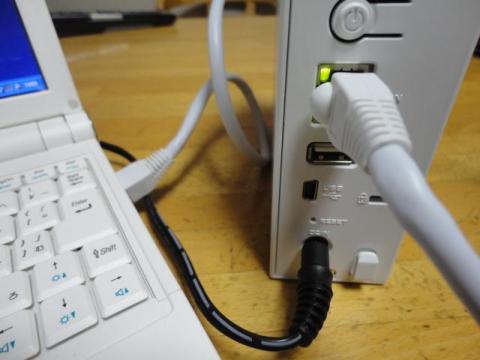 最後にLANケーブルを使って設定します