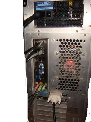 部屋が汚いので一部カットでw