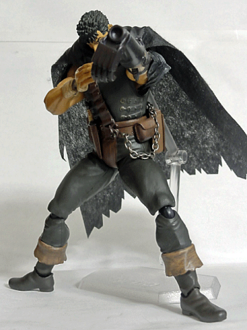 赤い光弾が君の胸に迫る。