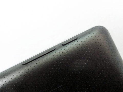 ボリュームと電源ボタン