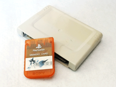 このPSのメモリーカードの色がわからない