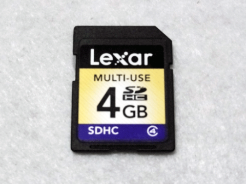 SDカードのシールくらいゼルダっぽいのにしてくれたらいいのに。