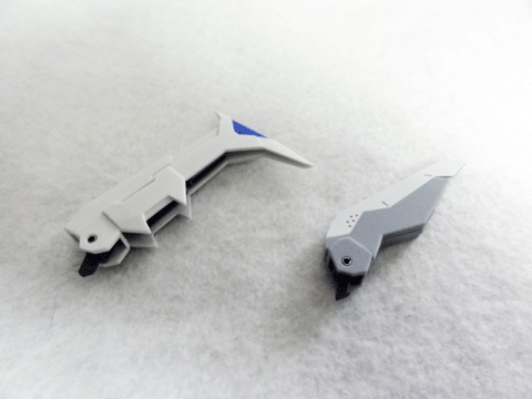 公式と旧デザイン2種のスタビライザーが付属