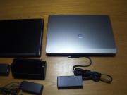 ACアダプタとセットで並べてみました(右)