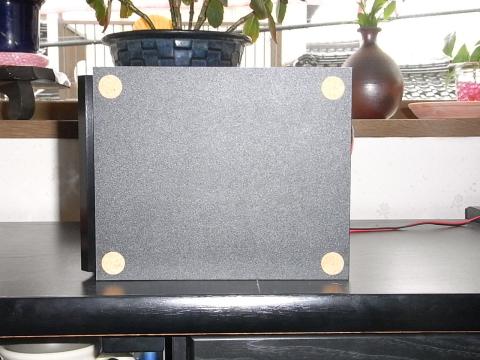 コルクスペーサー貼り付け後