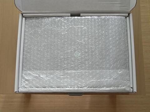 外箱を開けたところ