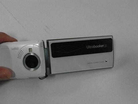 携帯に貼りました