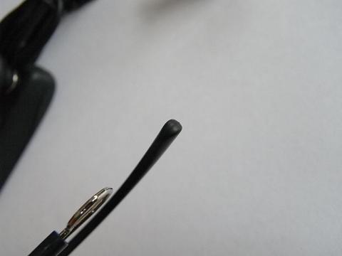 フックの厚さを見てください