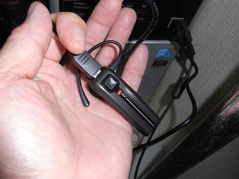 PCにつないでUSBからの充電の様子