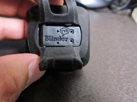 コンパクトに収められた内蔵USB端子