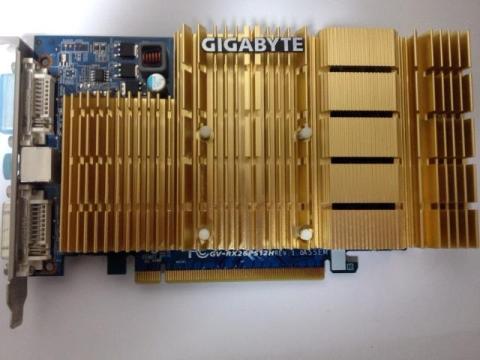 【光り輝く金色】