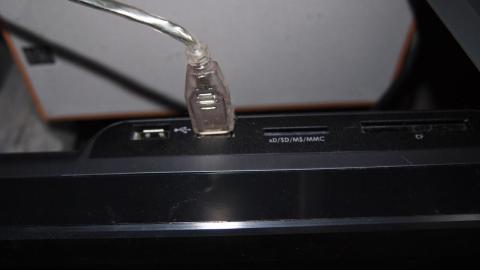 CF,SDカードスロット装備