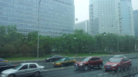 予報が外れて小雨