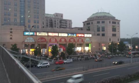 ホテル側のカルフール