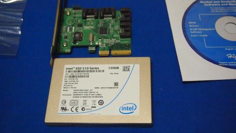 基盤はかなりちっこい。ロープロ対応