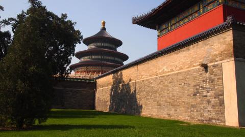 同じく五月に天壇祈年殿を裏手より撮影