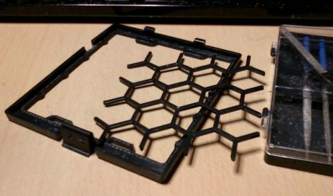 ニッパーで切りました