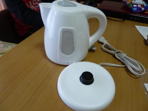 ケトルと給電スタンド