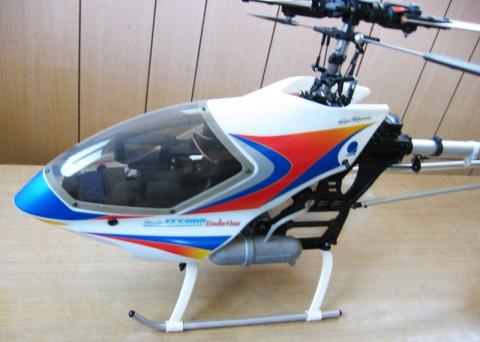 これは普通のマフラーですがもうちょっといいものに付け替えるとグッと静かになります。