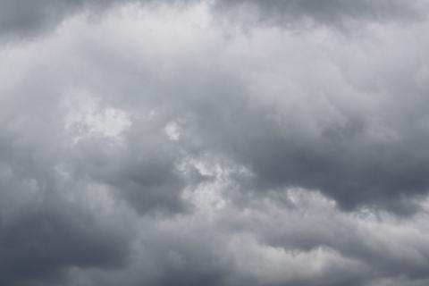 EOS 50D + EF 17-40mm F4L (40mm F4で撮影)