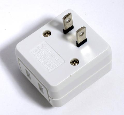 トラッキング防止カバー付き