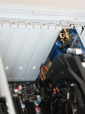 【ネジ切りスロット】