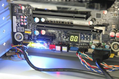 【POSTコードとステータスLED】