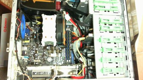 ケーブルが整理できました