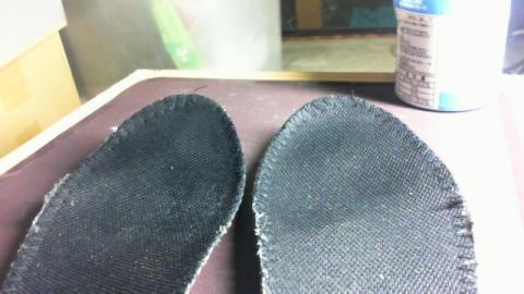 別の中敷きにも塗ってみました