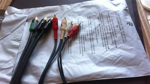 比較、左側 Amazon、古いaudio-technica、無名