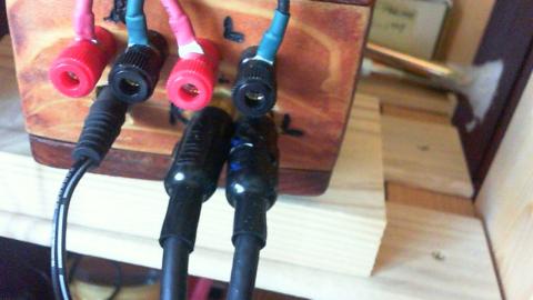 TA2024C に使ってます、RCAプラグが大きすぎ?