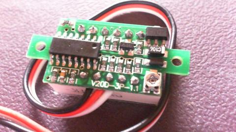 基板側 右下の半固定VRで微調整