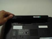 バッテリーも外しておこう。