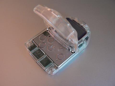 トランスフォーム! (メモリーカード使用時。機能するけど、何故か右ボタンが割れてた…)