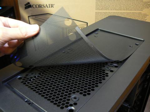 ケース上部 - フィルタ