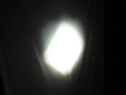 照射角 最小 (光量 100%)