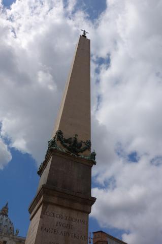 サン・ピエトロ大聖堂前