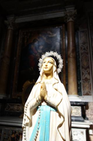 とある教会にて。