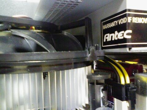 当時撮った写真ですがCPUクーラーが・・・