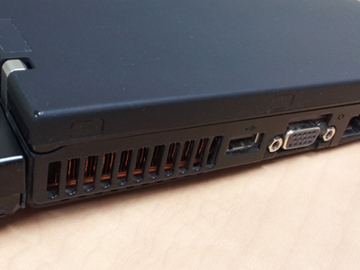 他のノート同様、結構暑くなります