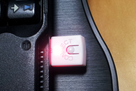 操作で点滅するLEDがちょっとうるさい感じ・・・。