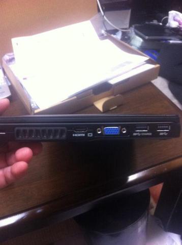 茜ちゃんの左側面