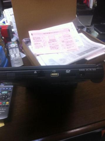 茜ちゃんの右側面