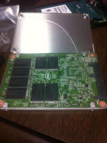 Intel520の中身その1