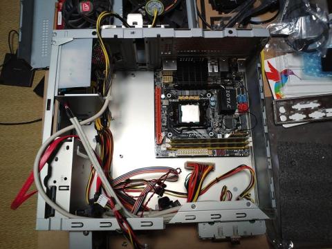 MicroATXからMiniITXへ.JPG