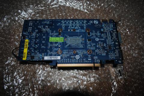 グラフィックボード裏