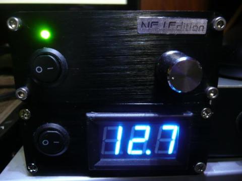 実はパネルが歪んでいる